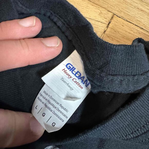 Call It Home L Gildan Crew Neck Short Sleeve T-Shirt Large metalcore band metal - Picture 2 of 2